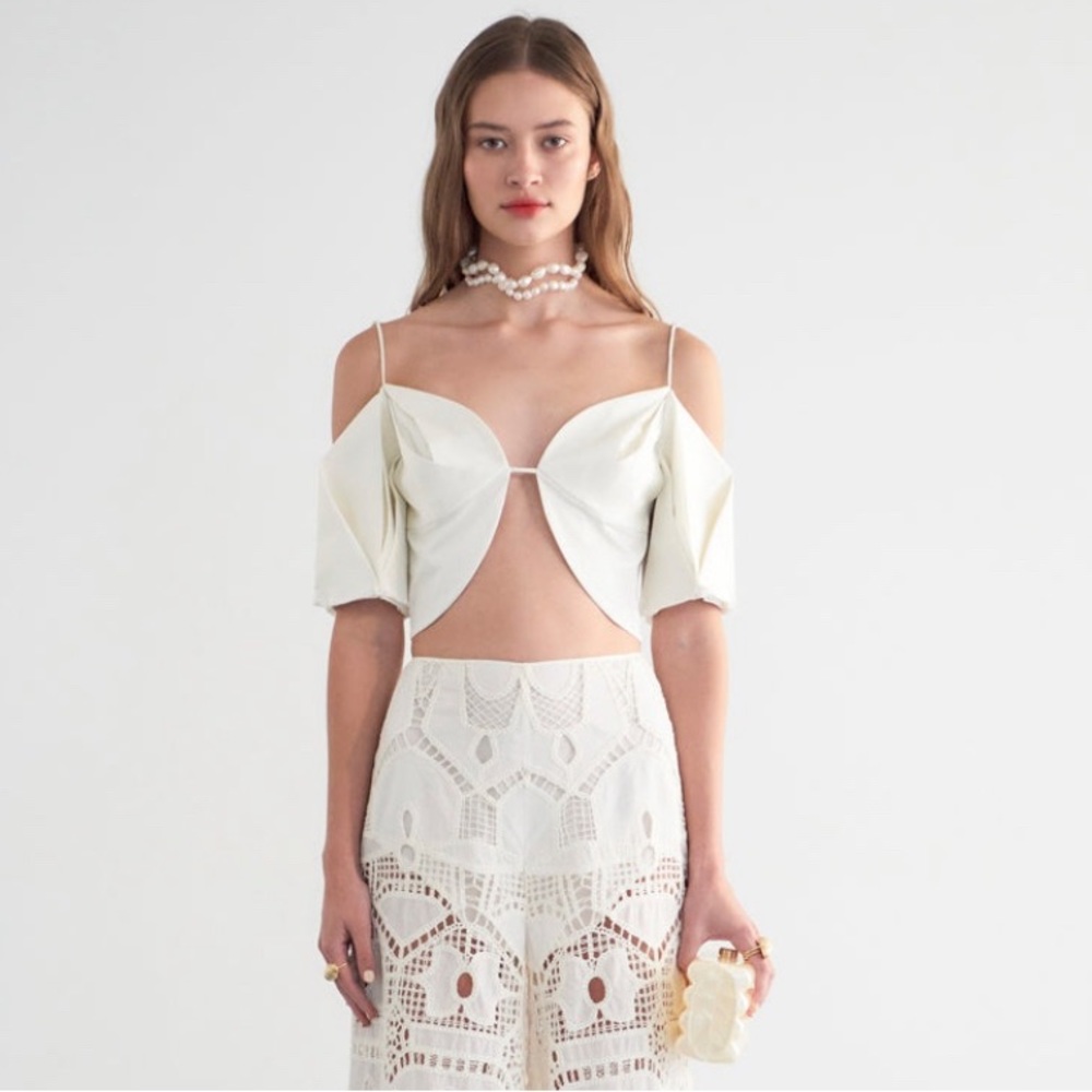 Cult Gaia Ambra Off-Shoulder Crop Top - Off White